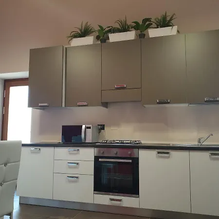 Dimora Rosso San Zeno - Wifi Veloce E Adatto Per Famiglie فيرونا