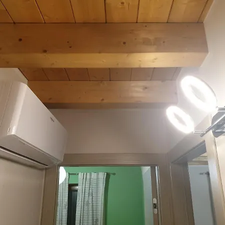 شقة Dimora Rosso San Zeno - Wifi Veloce E Adatto Per Famiglie *