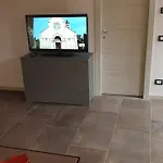 Apartment Dimora Rosso San Zeno - Wifi Veloce E Adatto Per Famiglie Verona