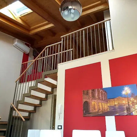 Dimora Rosso San Zeno - Wifi Veloce E Adatto Per Famiglie Verona