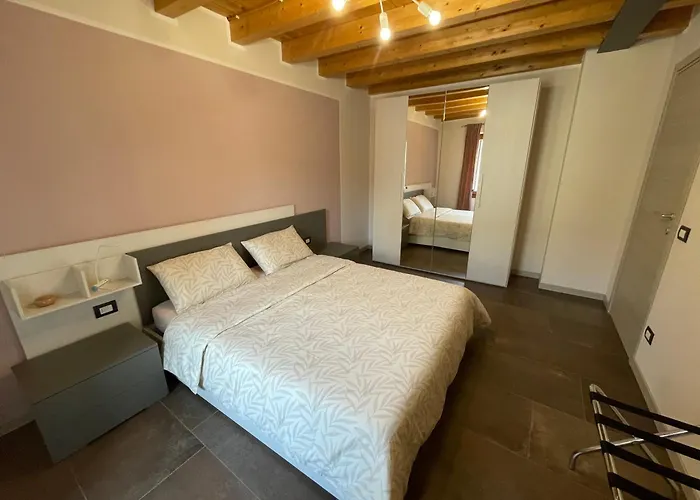 Dimora Rosso San Zeno - Wifi Veloce E Adatto Per Famiglie Appartement Verona