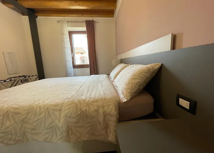 Appartement Dimora Rosso San Zeno - Wifi Veloce E Adatto Per Famiglie *