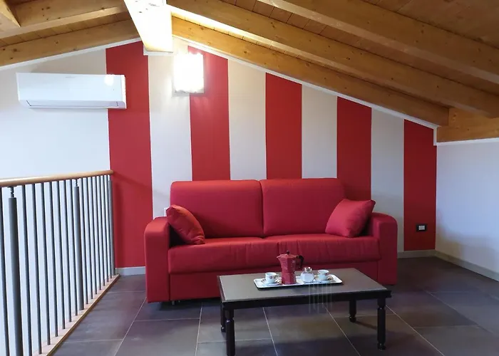 Dimora Rosso San Zeno - Wifi Veloce E Adatto Per Famiglie * Verona