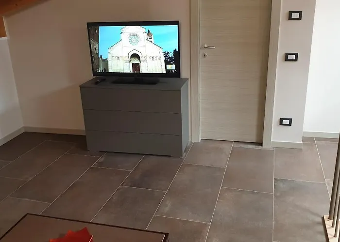 Appartement Dimora Rosso San Zeno - Wifi Veloce E Adatto Per Famiglie Verona